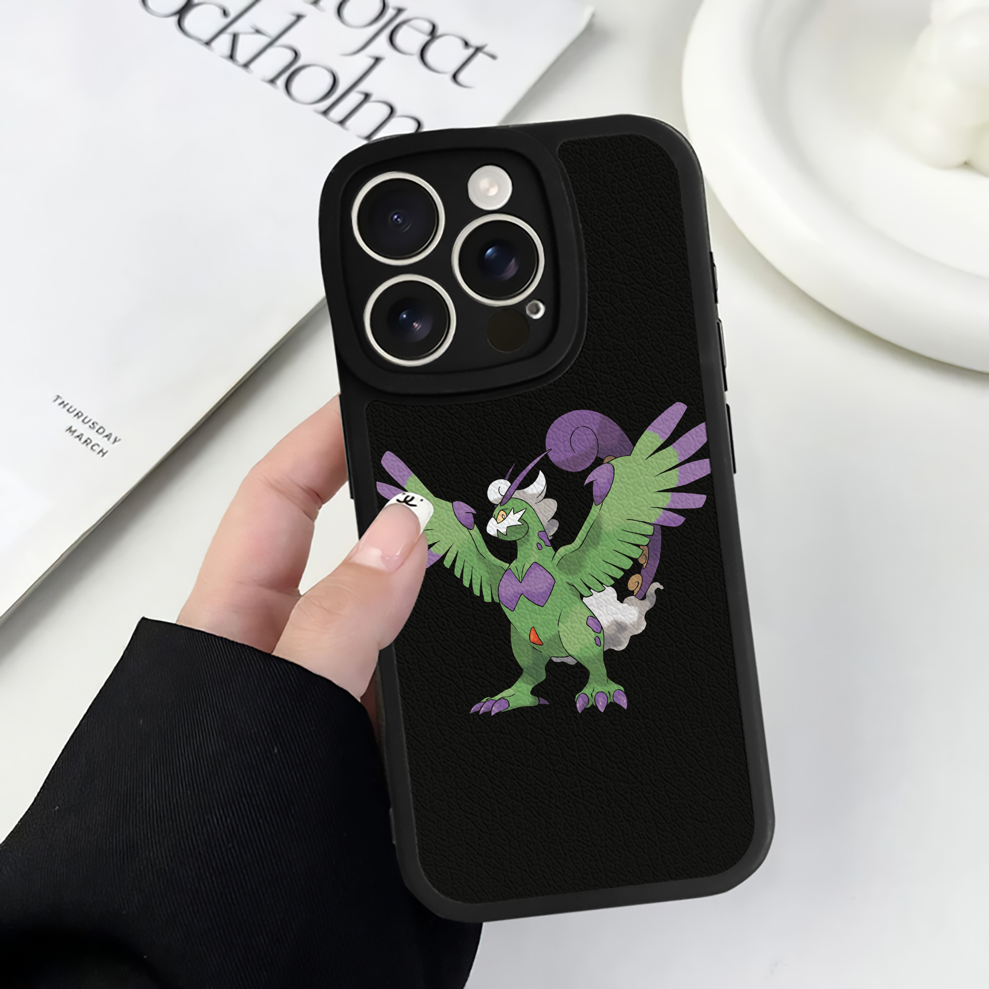 （画像用） ポケットモンスター Pokémon 【iPhone 16シリーズ対応】シリコンスマホケース（レザー調） 材質：シリコン